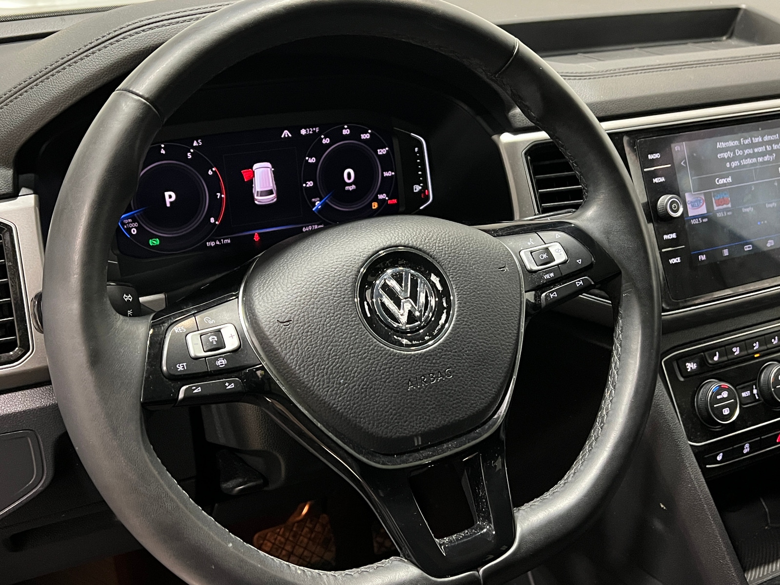 Thumbnail: 2019 Volkswagen Atlas - 4