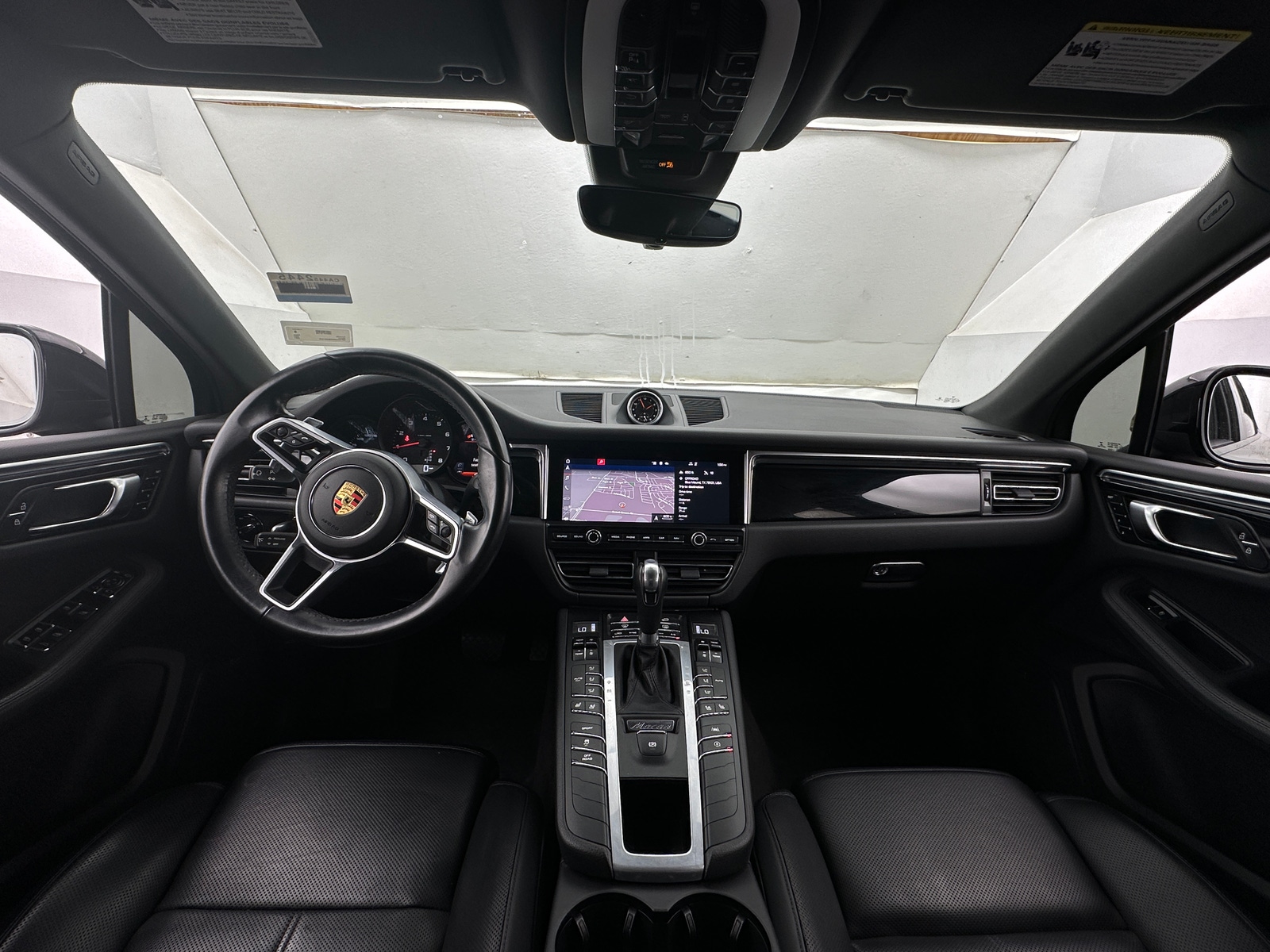 Thumbnail: 2021 Porsche Macan - 2