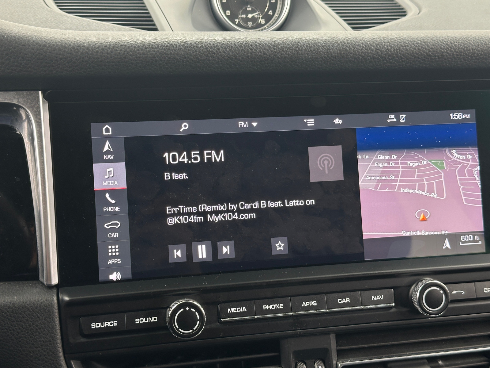 Thumbnail: 2021 Porsche Macan - 3