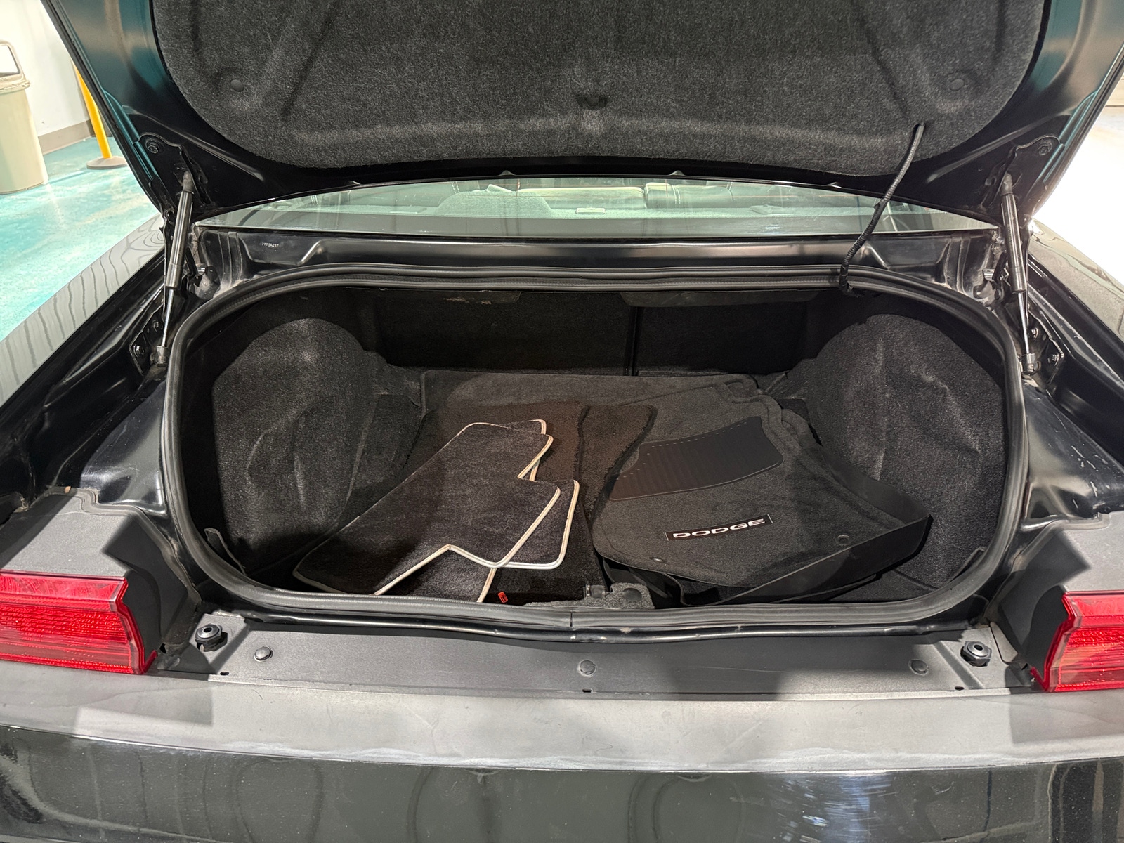 Thumbnail: 2014 Dodge Challenger - 5