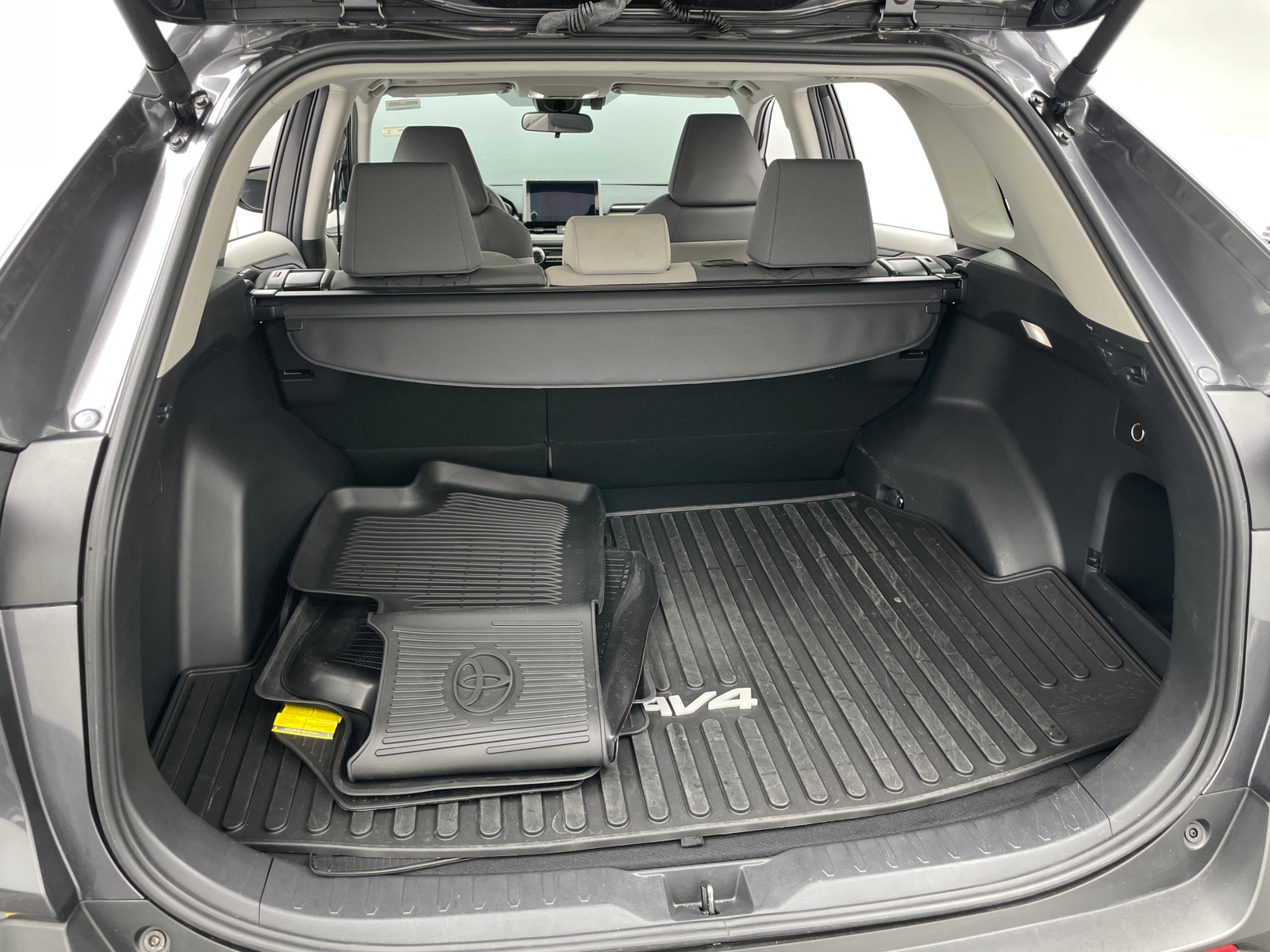 Thumbnail: 2024 Toyota RAV4 - 7