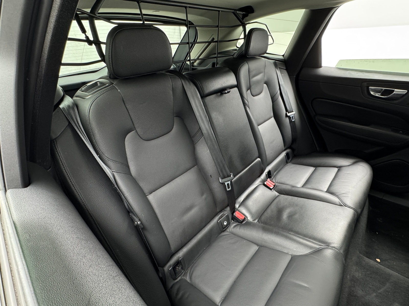 Thumbnail: 2022 Volvo XC60 - 6