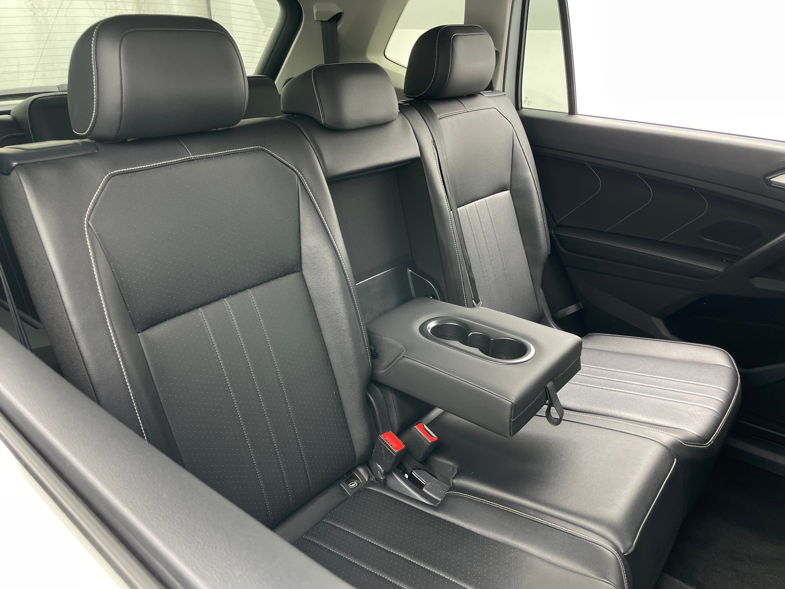 Thumbnail: 2024 Volkswagen Tiguan - 5