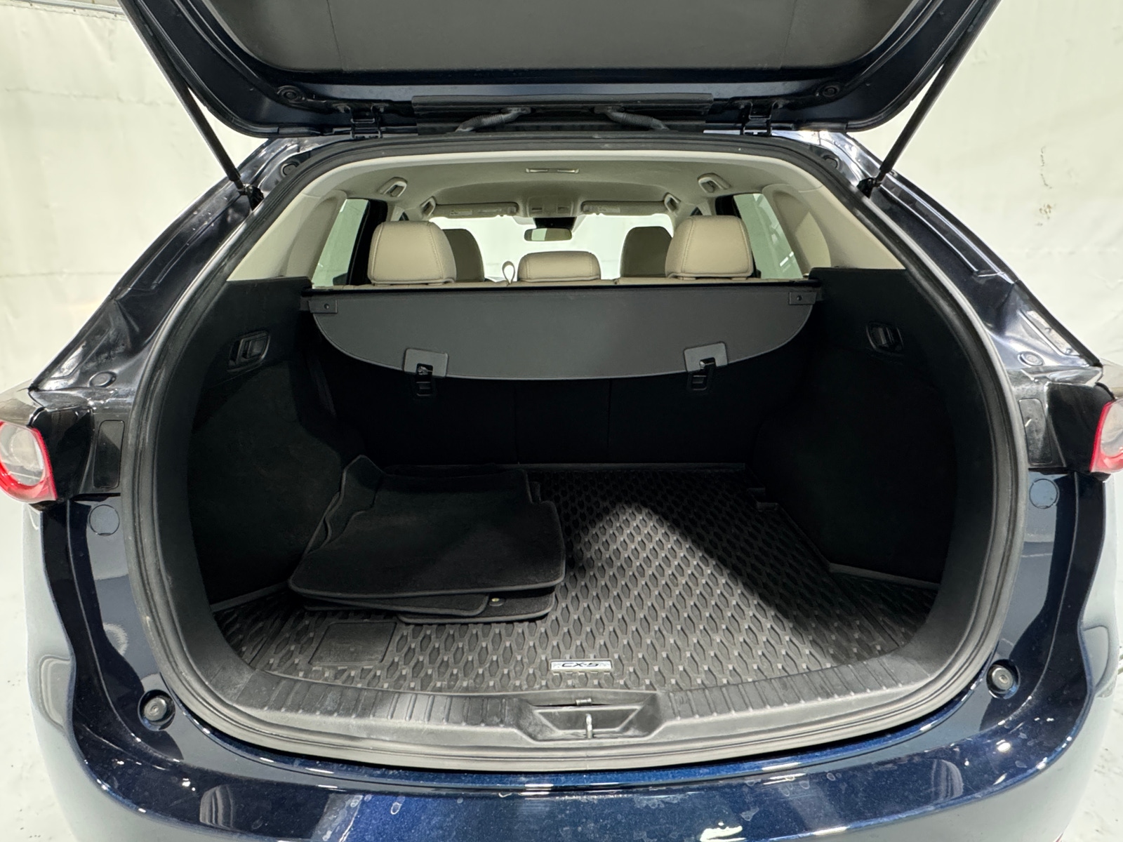 Thumbnail: 2018 Mazda CX-5 - 6