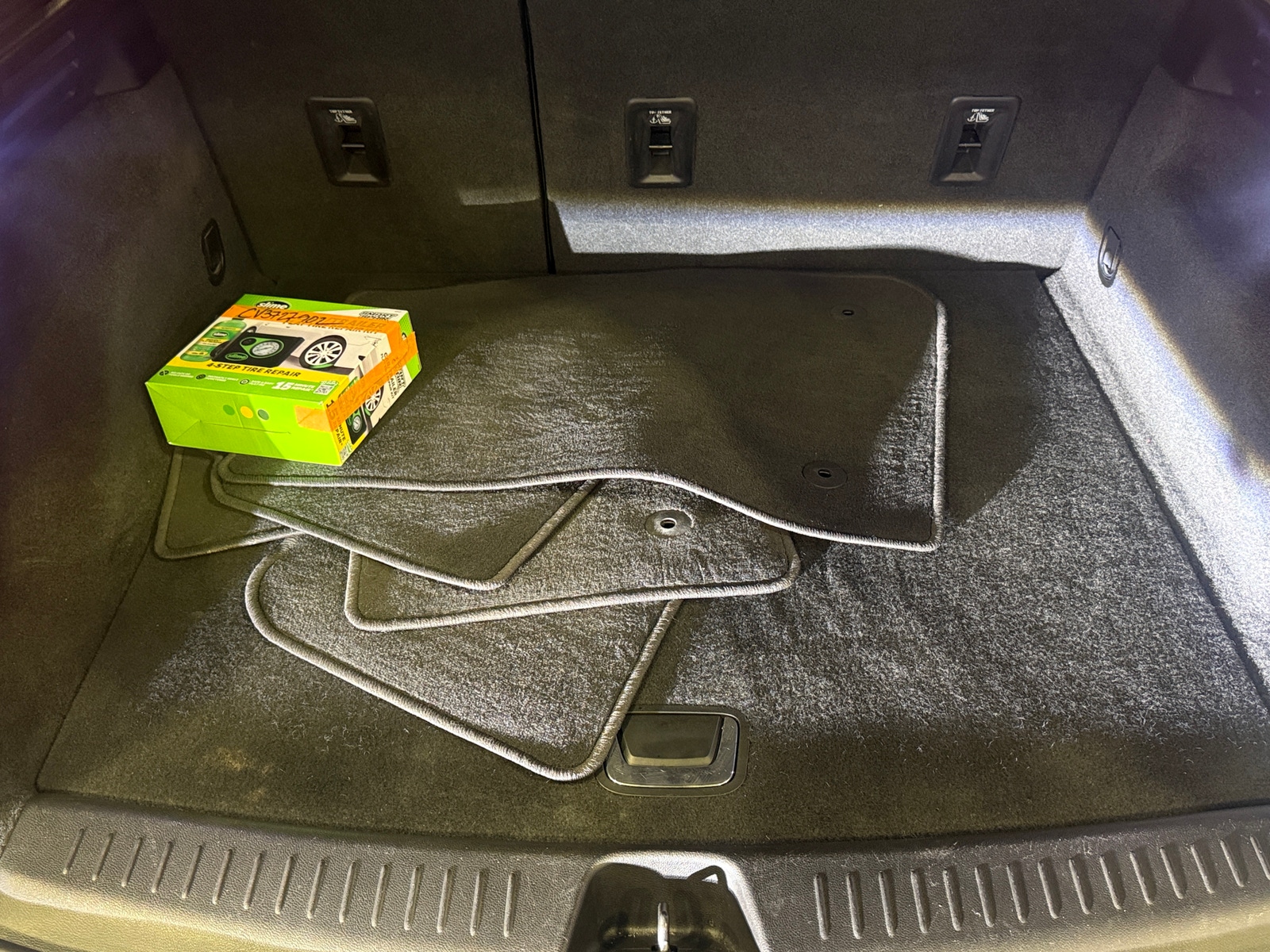 Thumbnail: 2019 Cadillac XT4 - 6