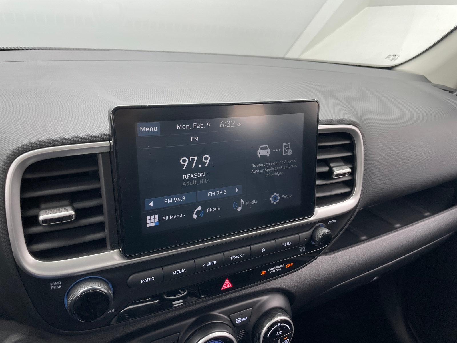 Thumbnail: 2025 Hyundai Venue - 4