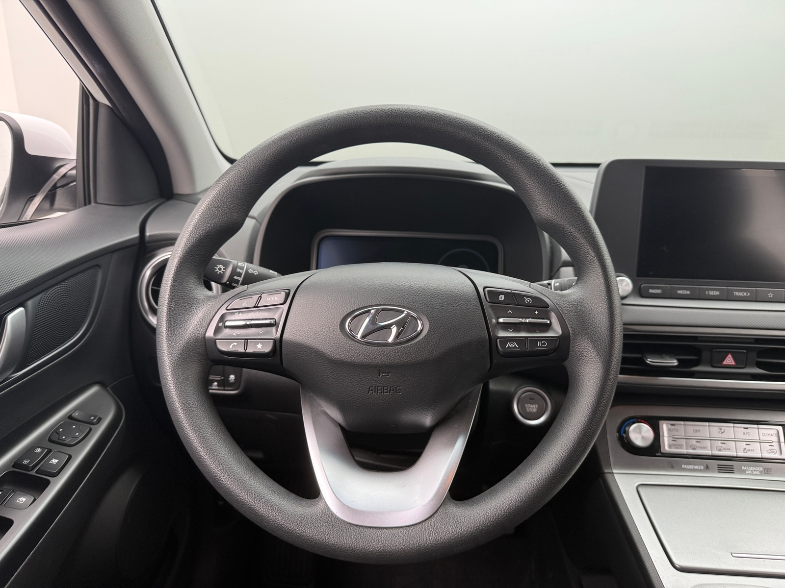 Thumbnail: 2023 Hyundai Kona - 5