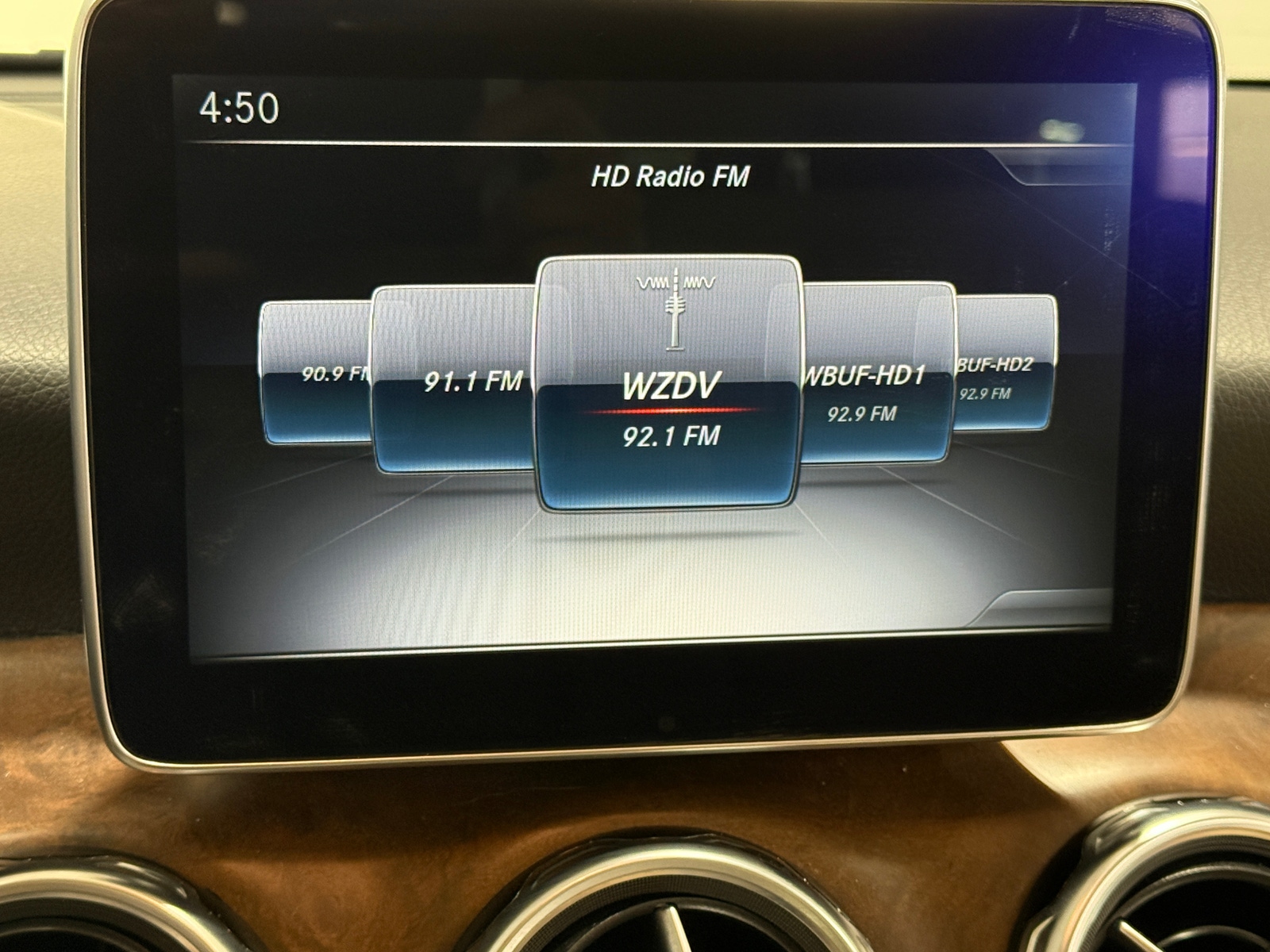 Thumbnail: 2019 Mercedes-Benz GLA - 3