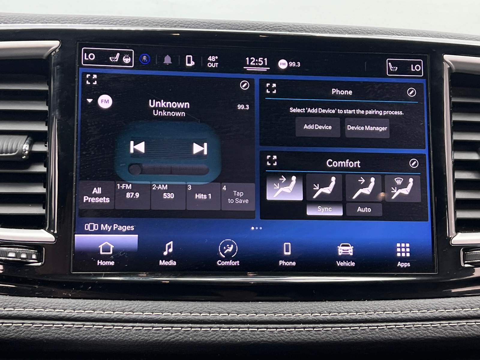 Thumbnail: 2022 Chrysler Pacifica - 3