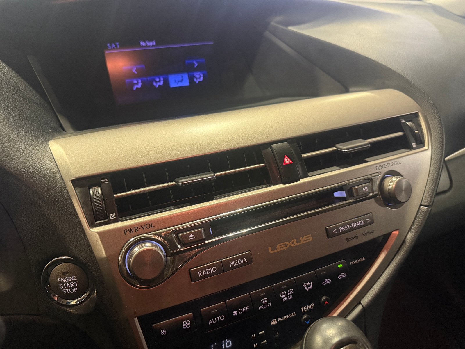 Thumbnail: 2014 Lexus RX - 3