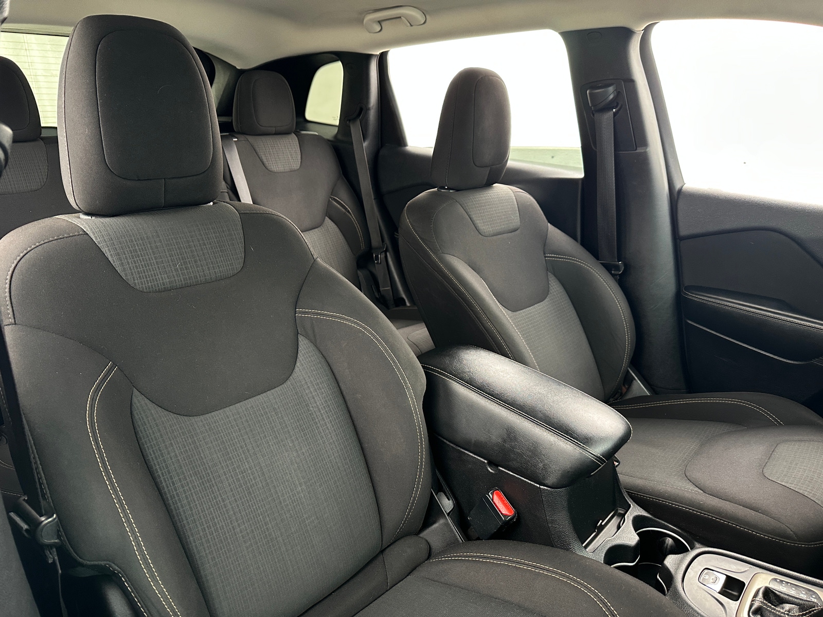 Thumbnail: 2016 Jeep Cherokee - 2