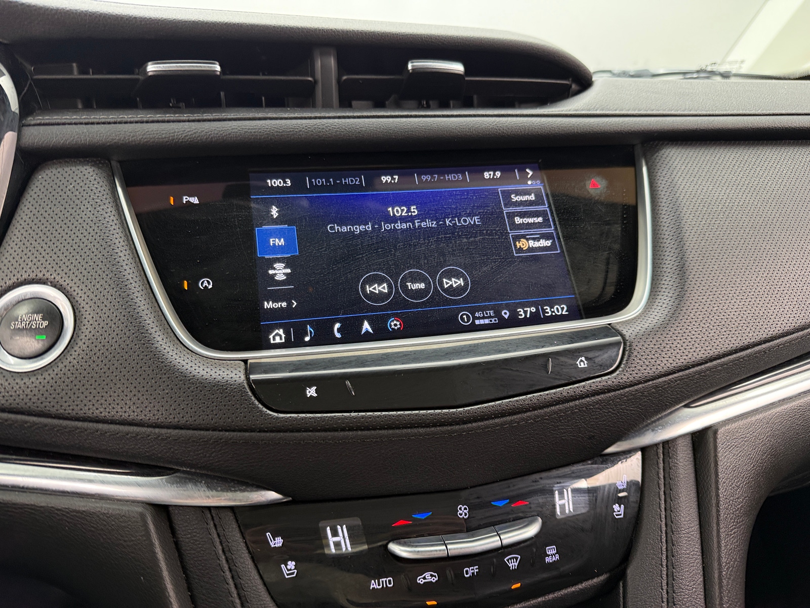 Thumbnail: 2023 Cadillac XT5 - 3