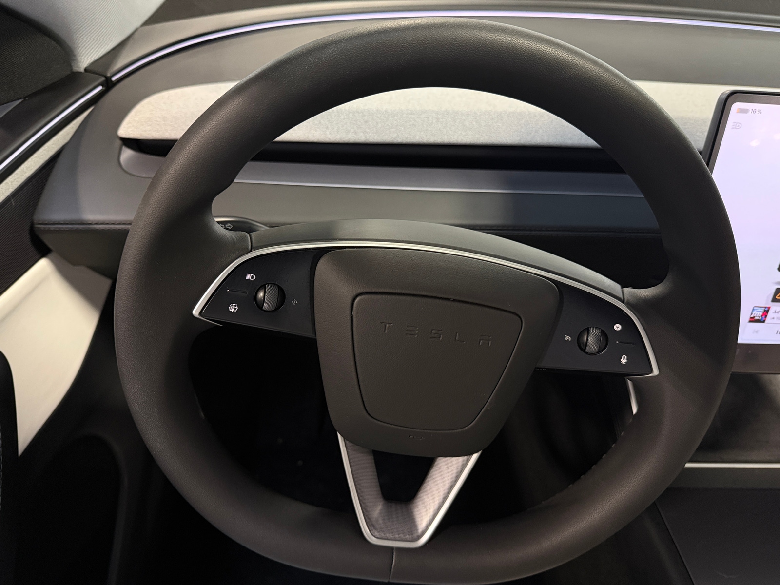 Thumbnail: 2026 Tesla Model Y - 4