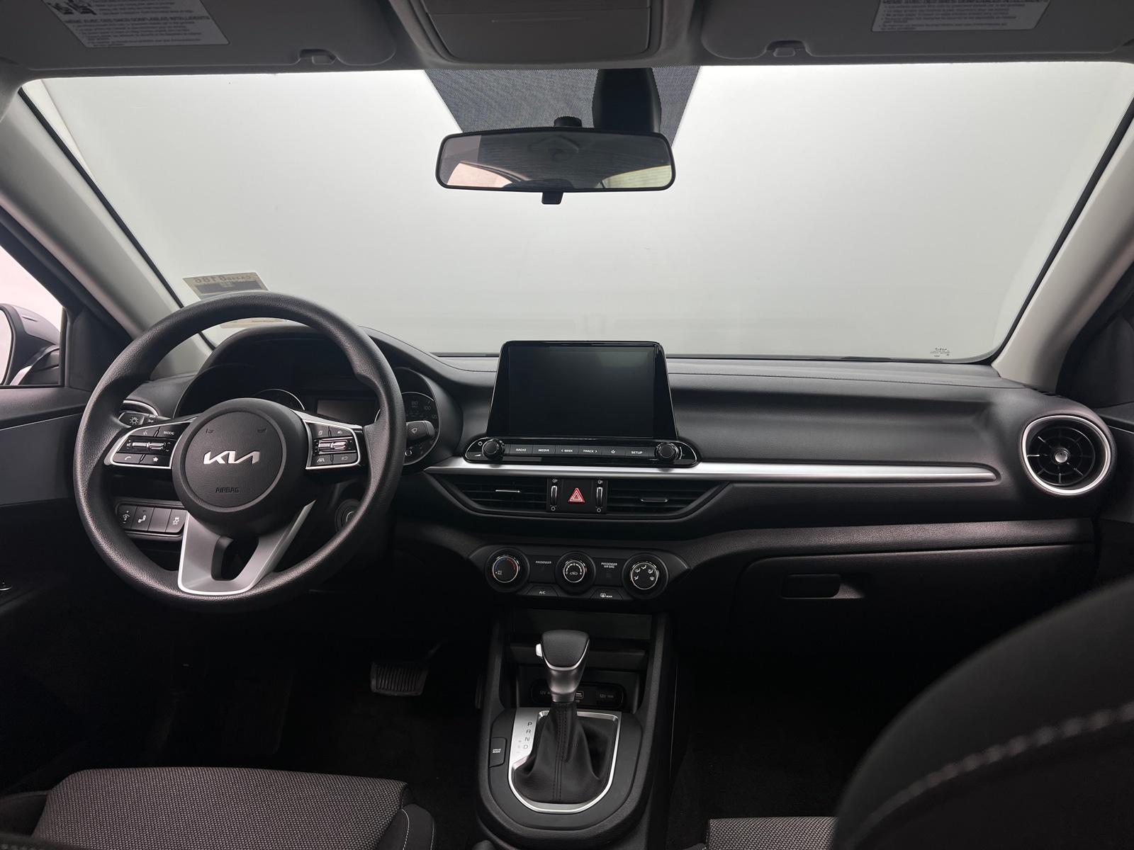 Thumbnail: 2022 Kia Forte - 3