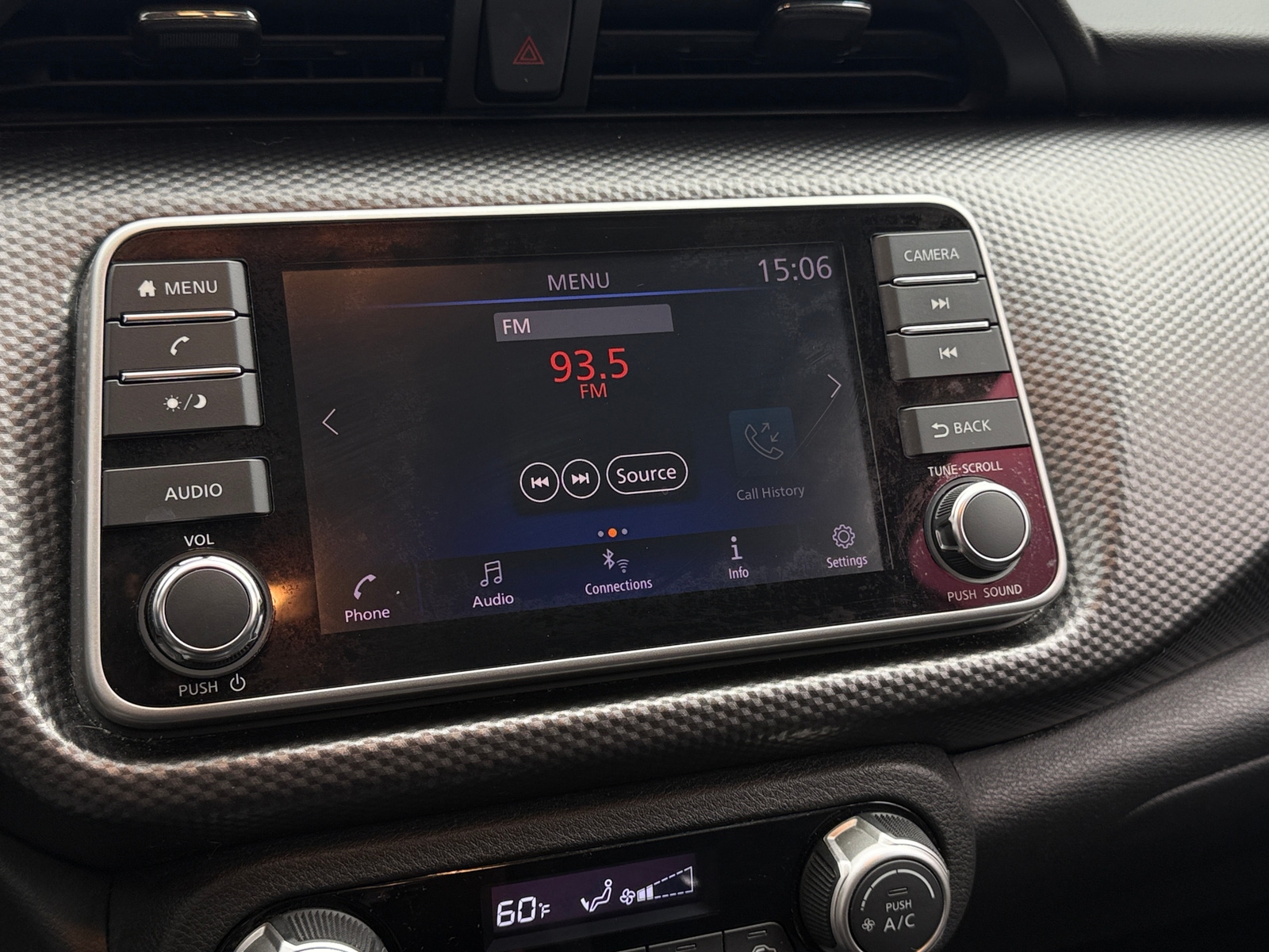 Thumbnail: 2018 Nissan Kicks - 4