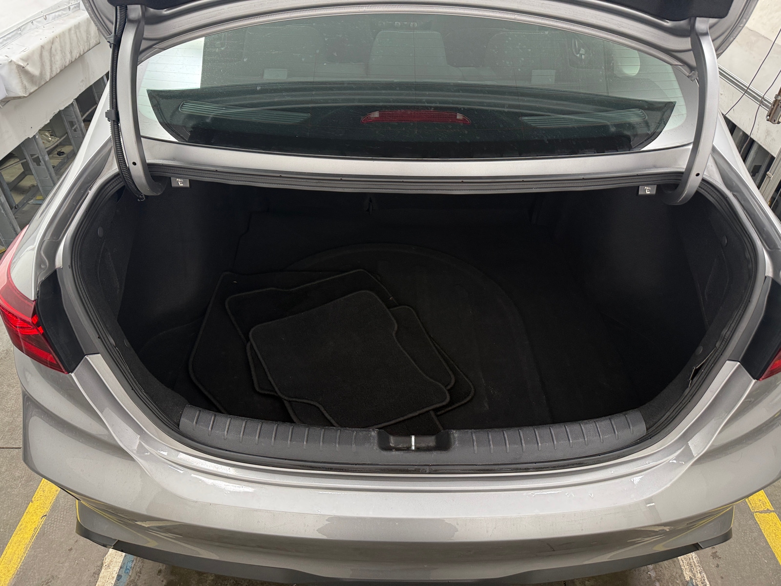 Thumbnail: 2024 Kia Forte - 7