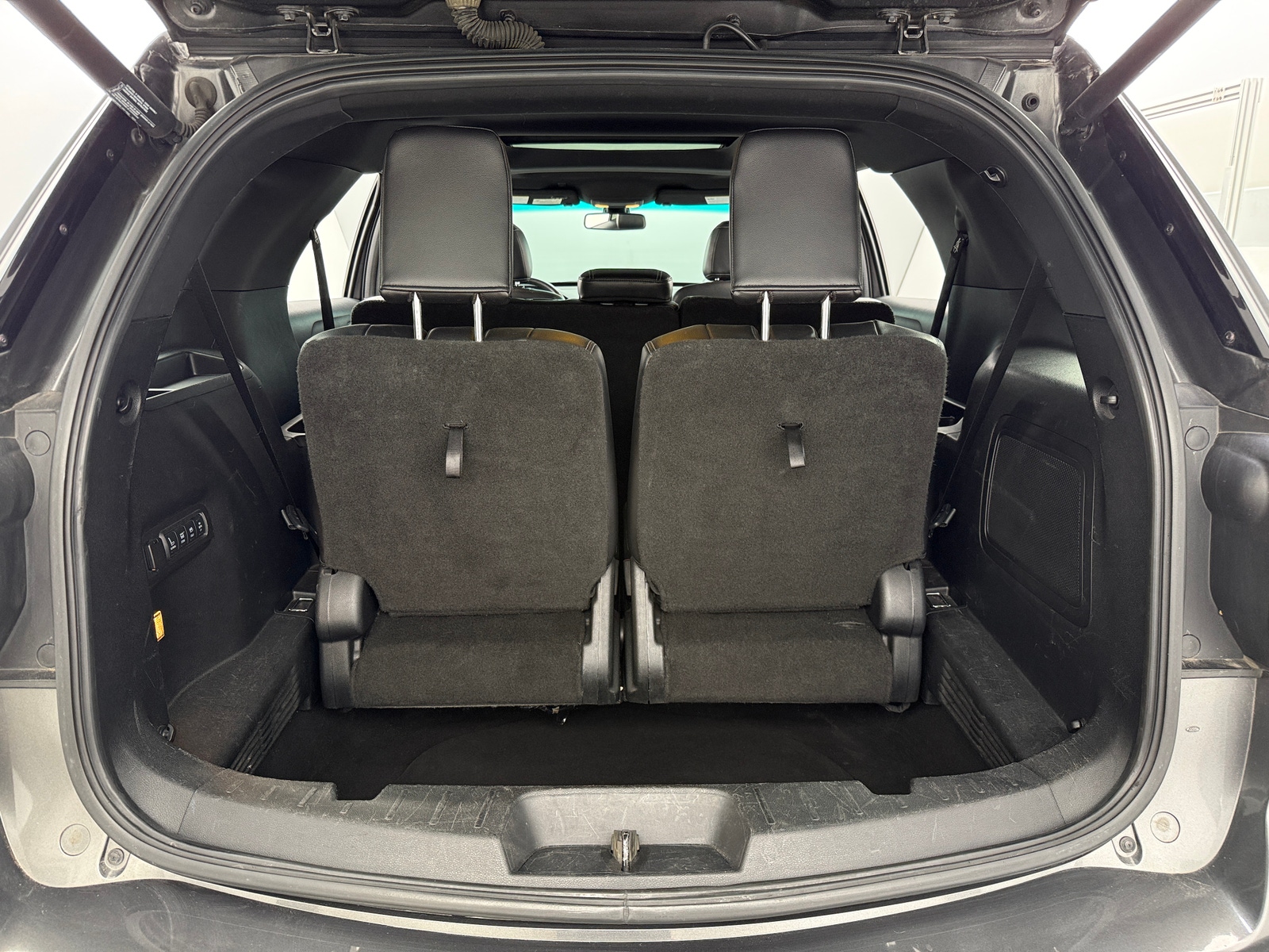 Thumbnail: 2017 Ford Explorer - 6