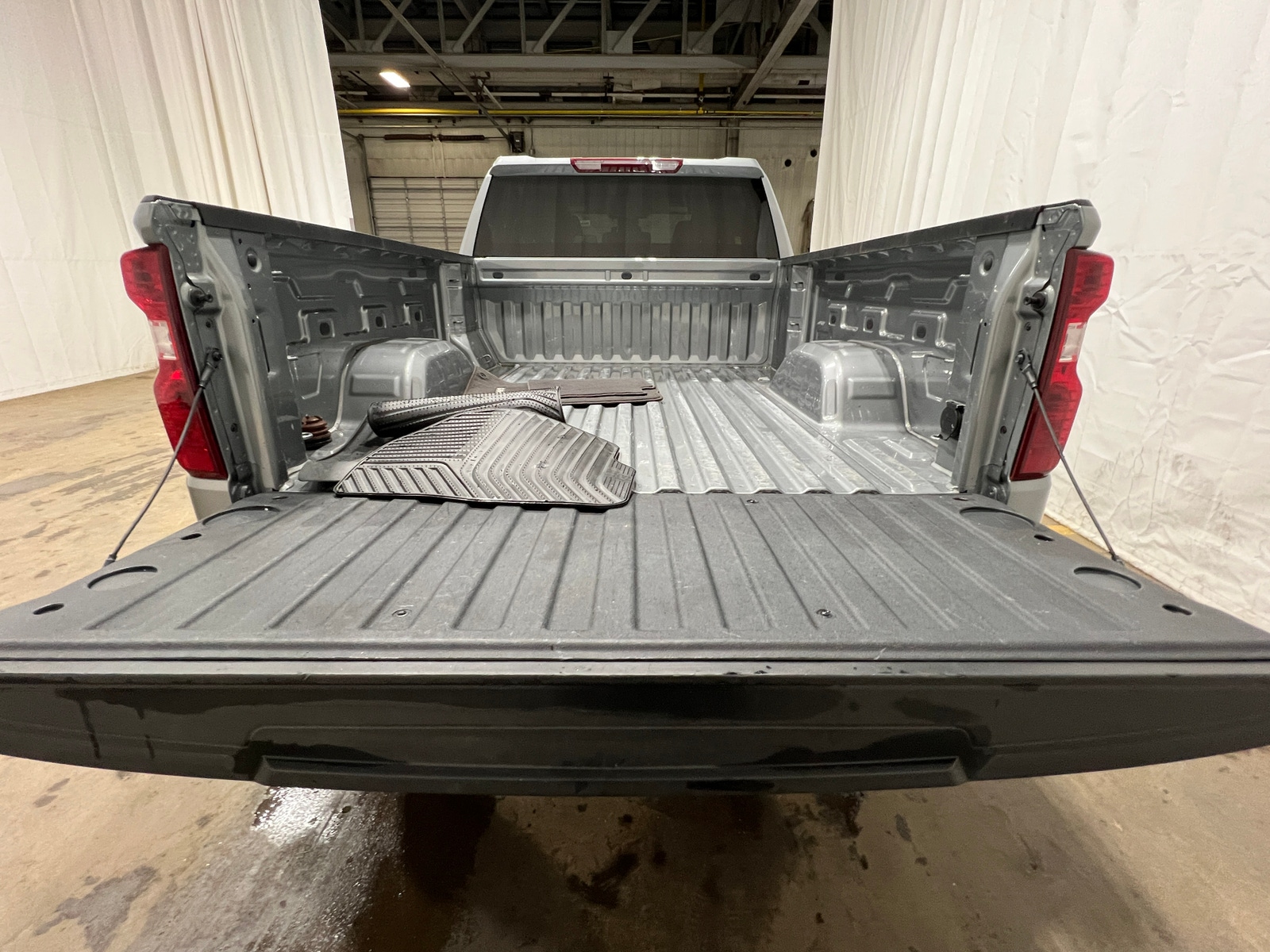 Thumbnail: 2023 Chevrolet Silverado 1500 - 7