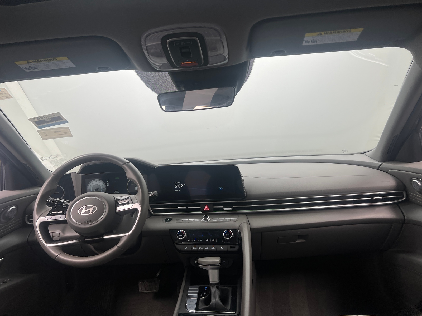 Thumbnail: 2024 Hyundai Elantra - 3