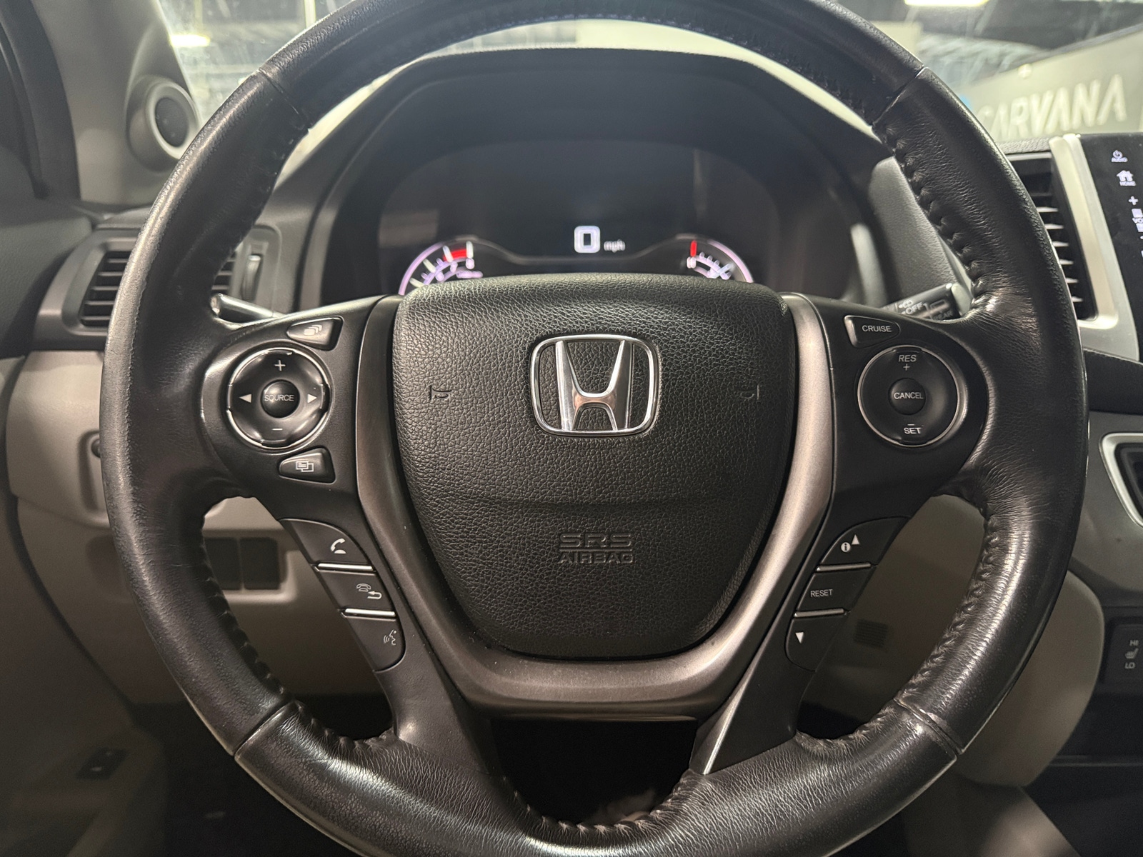 Thumbnail: 2017 Honda Pilot - 4