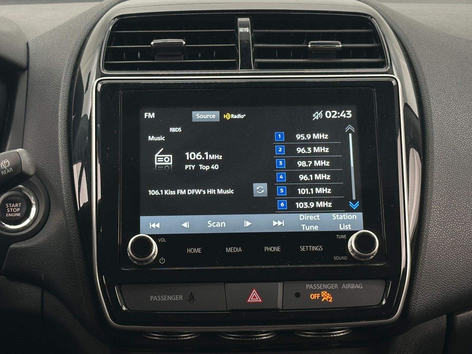 Thumbnail: 2024 Mitsubishi Outlander Sport - 3