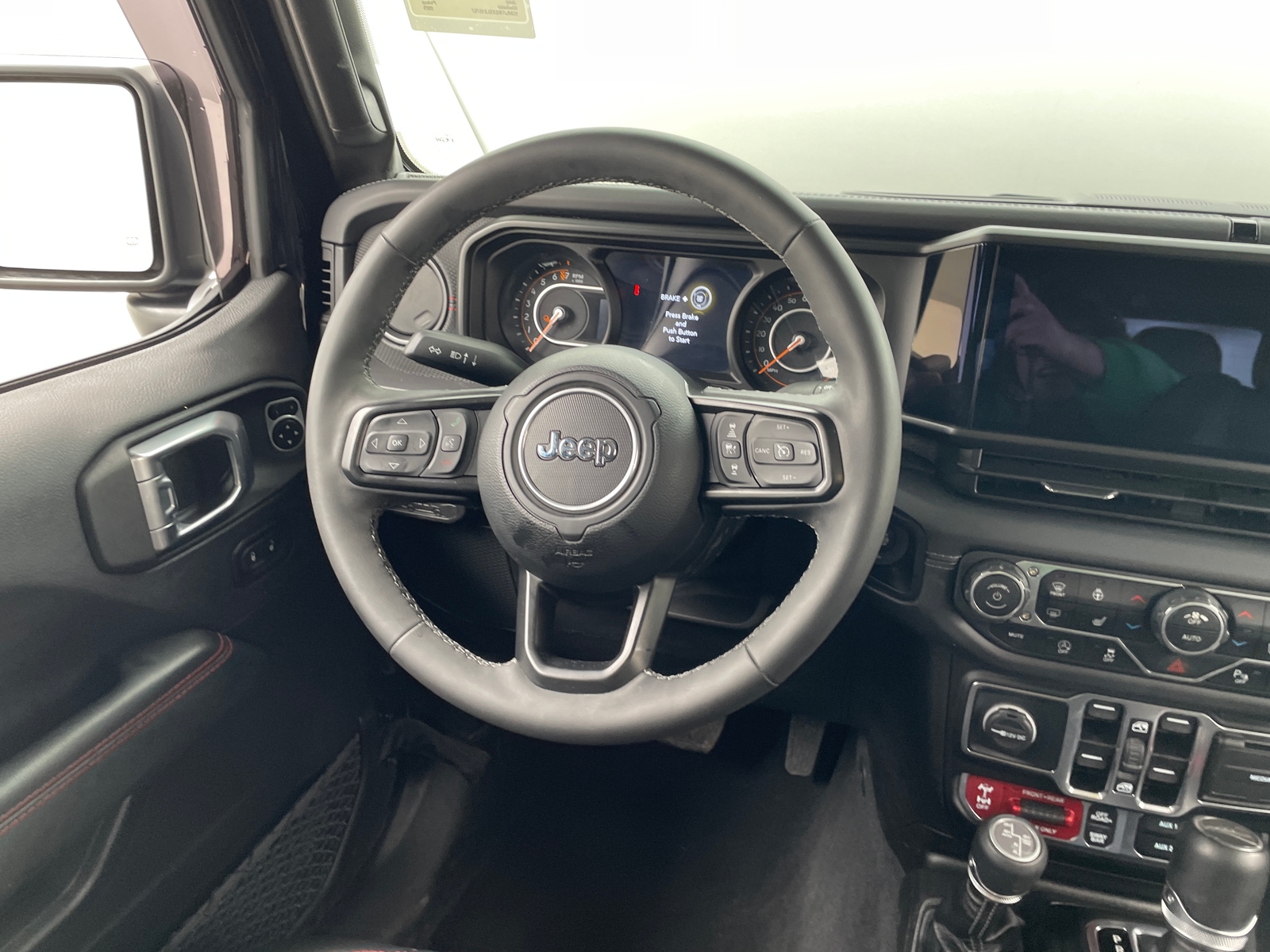 Thumbnail: 2025 Jeep Gladiator - 4