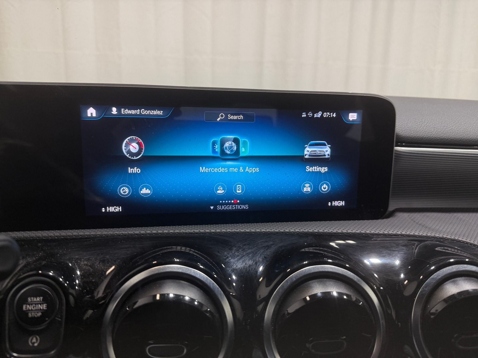 Thumbnail: 2020 Mercedes-Benz A-Class - 3