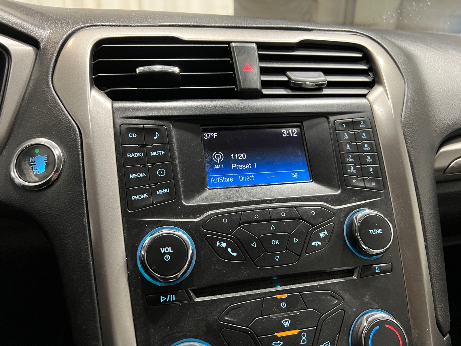 Thumbnail: 2017 Ford Fusion - 4