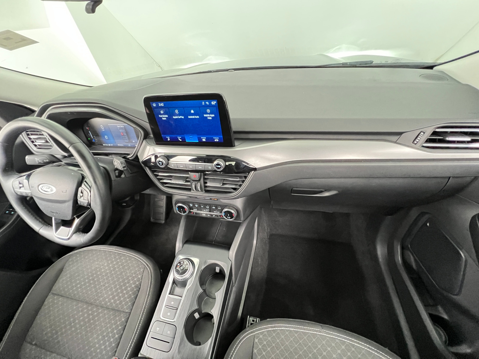 Thumbnail: 2024 Ford Escape - 3