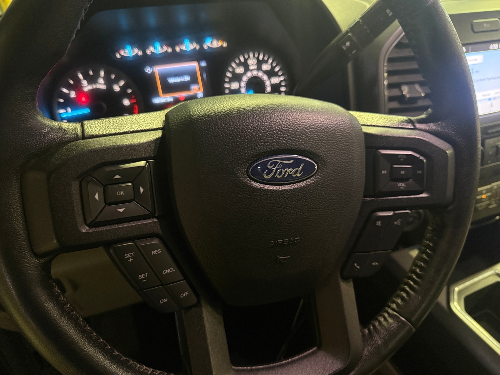 Thumbnail: 2019 Ford Econoline - 5