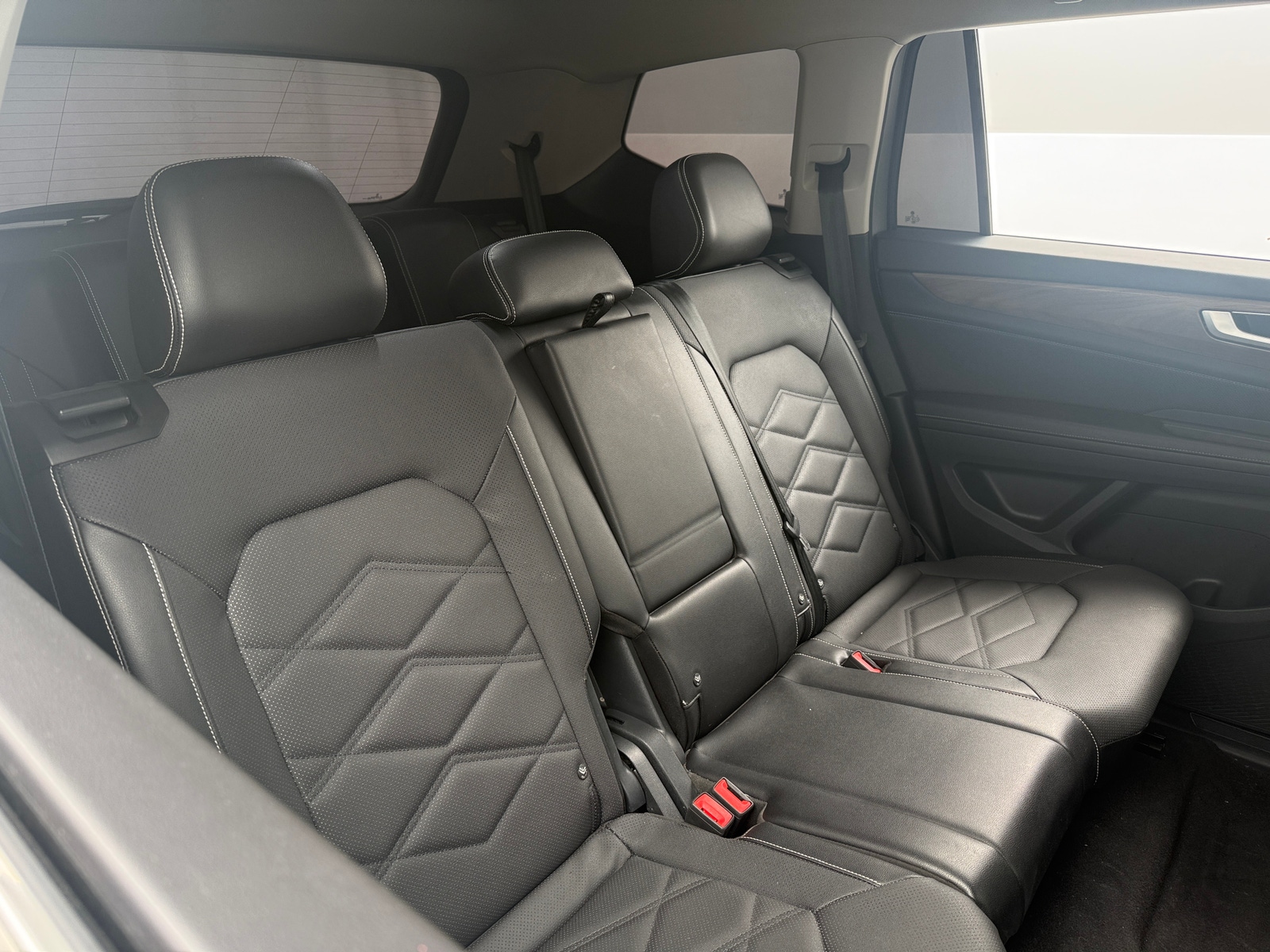 Thumbnail: 2024 Volkswagen Atlas - 5