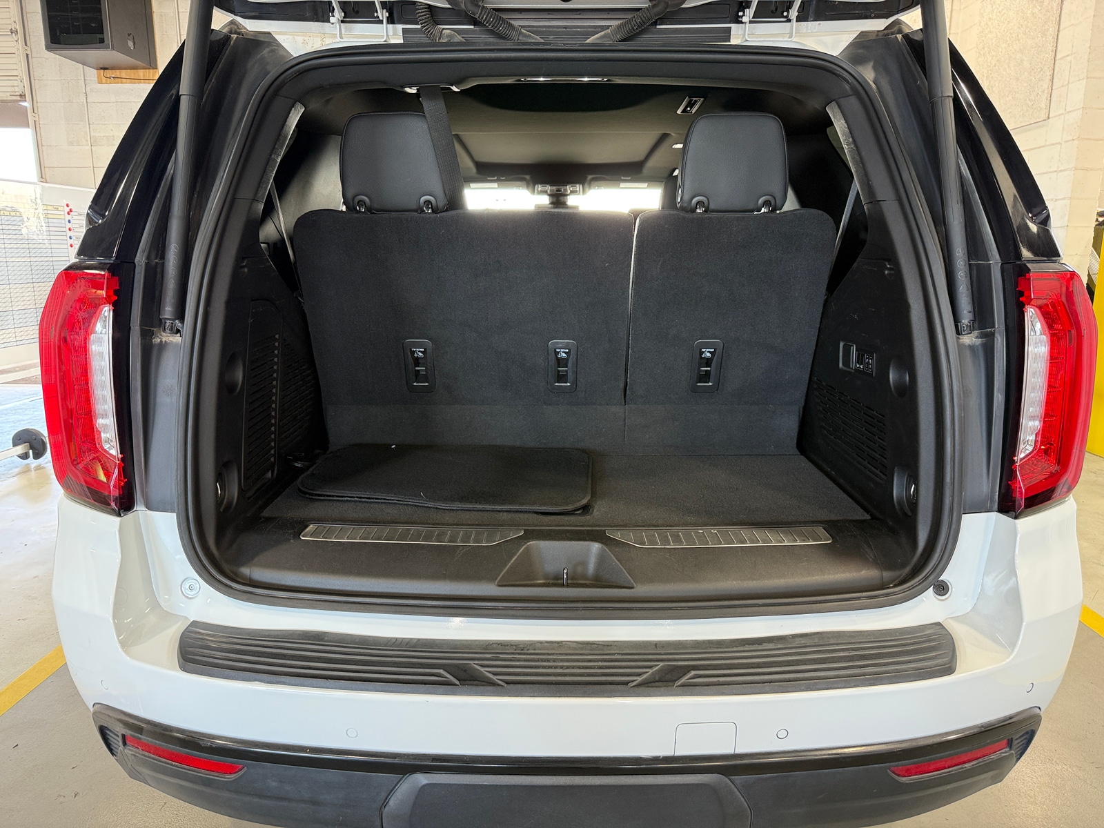 Thumbnail: 2021 GMC Yukon - 6