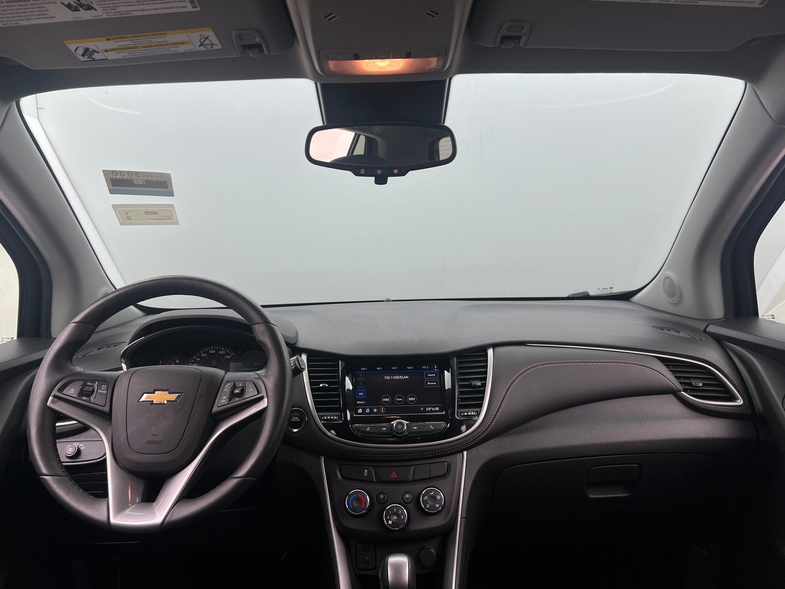 Thumbnail: 2021 Chevrolet Trax - 3