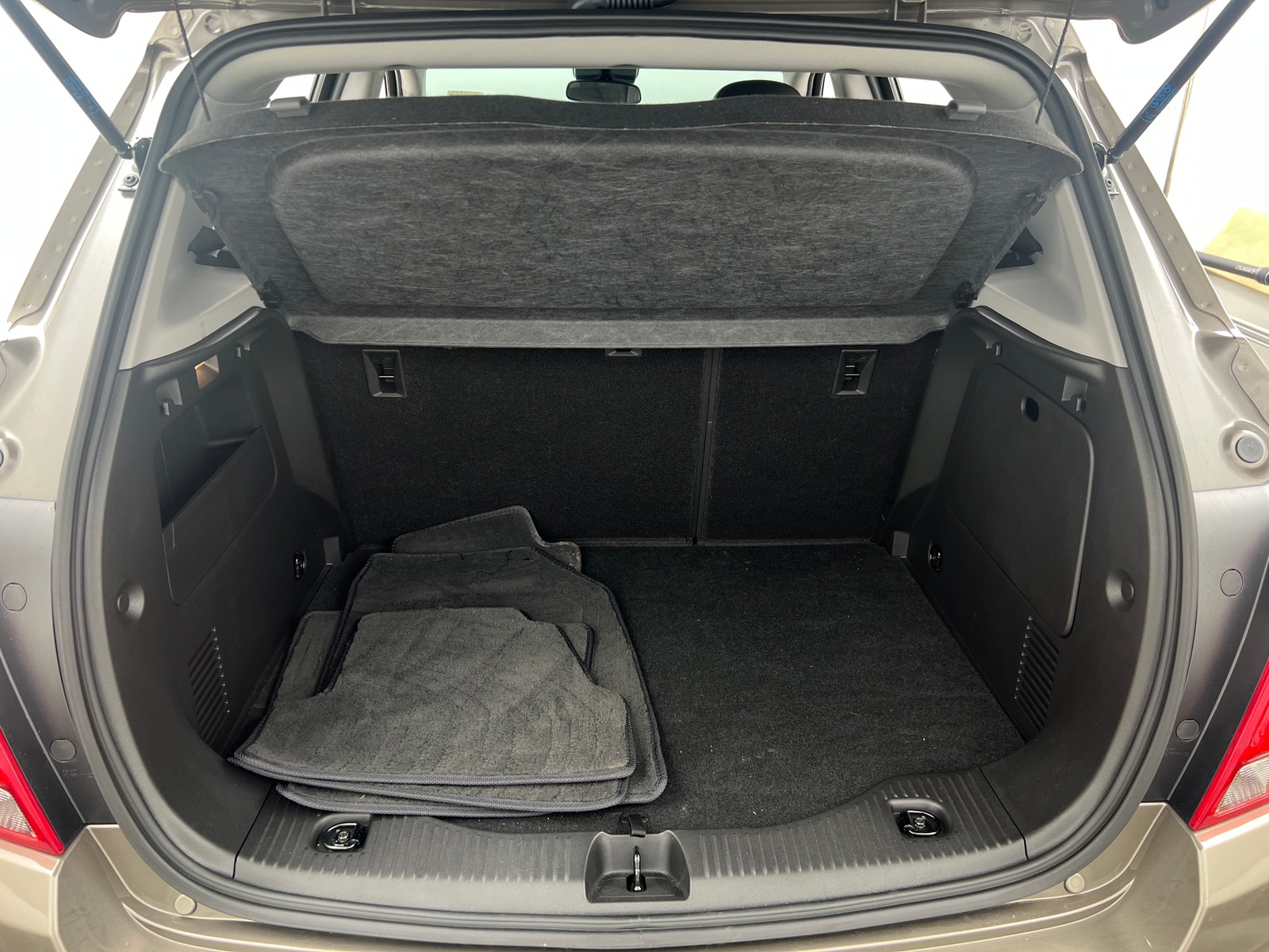 Thumbnail: 2021 Chevrolet Trax - 7