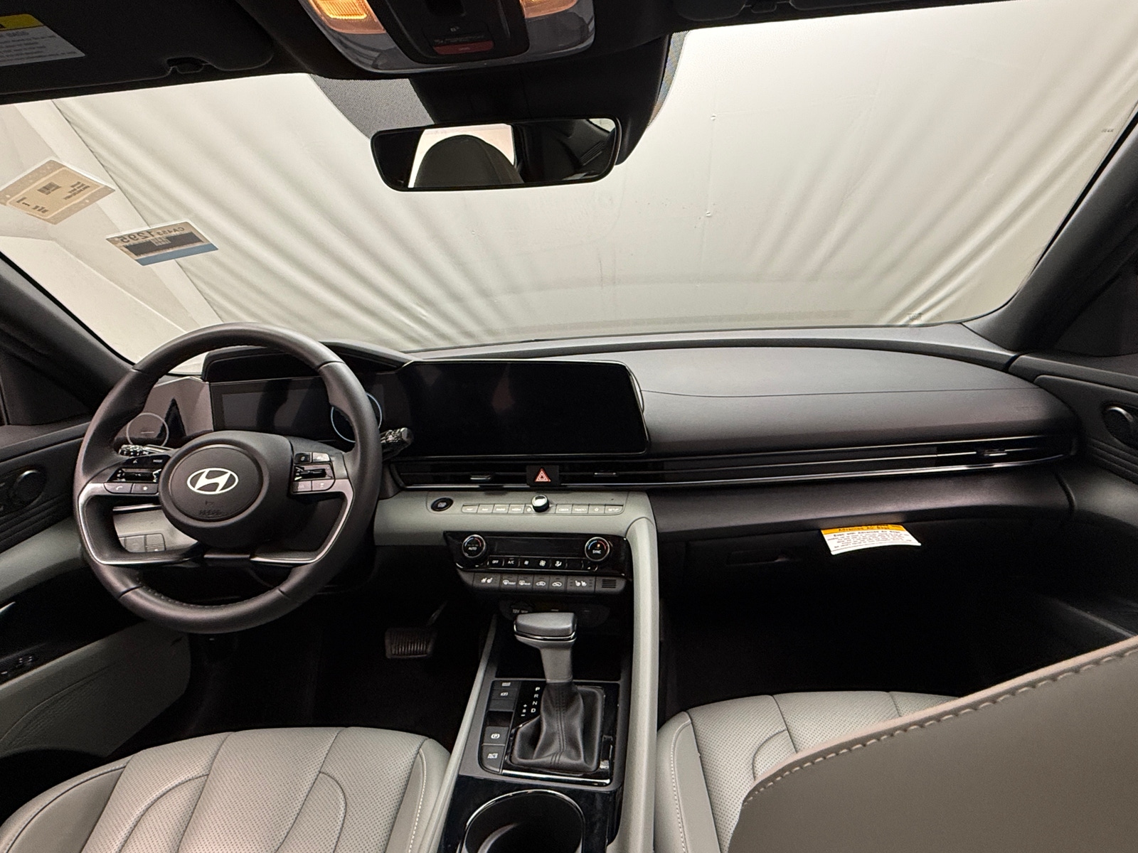 Thumbnail: 2025 Hyundai Elantra - 2