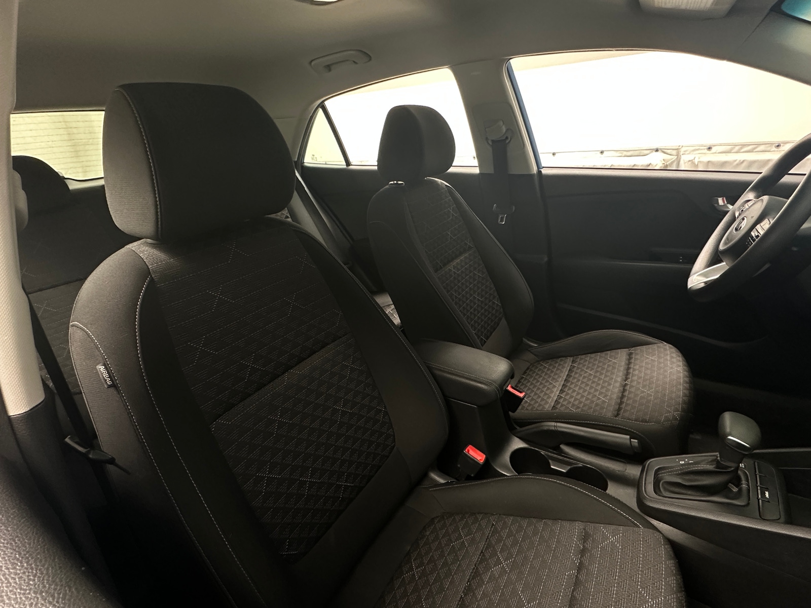 Thumbnail: 2021 Kia Rio - 2