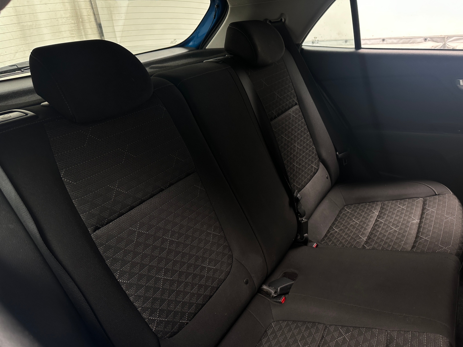 Thumbnail: 2021 Kia Rio - 6