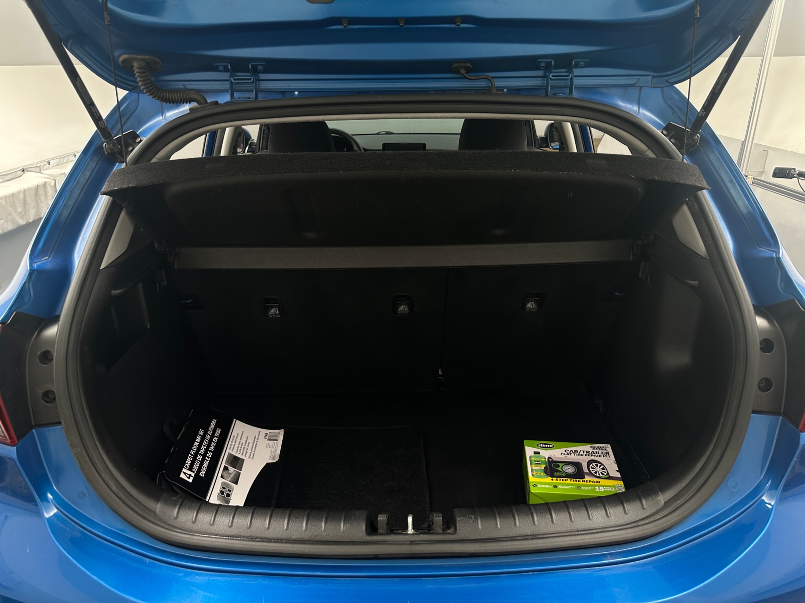 Thumbnail: 2021 Kia Rio - 7