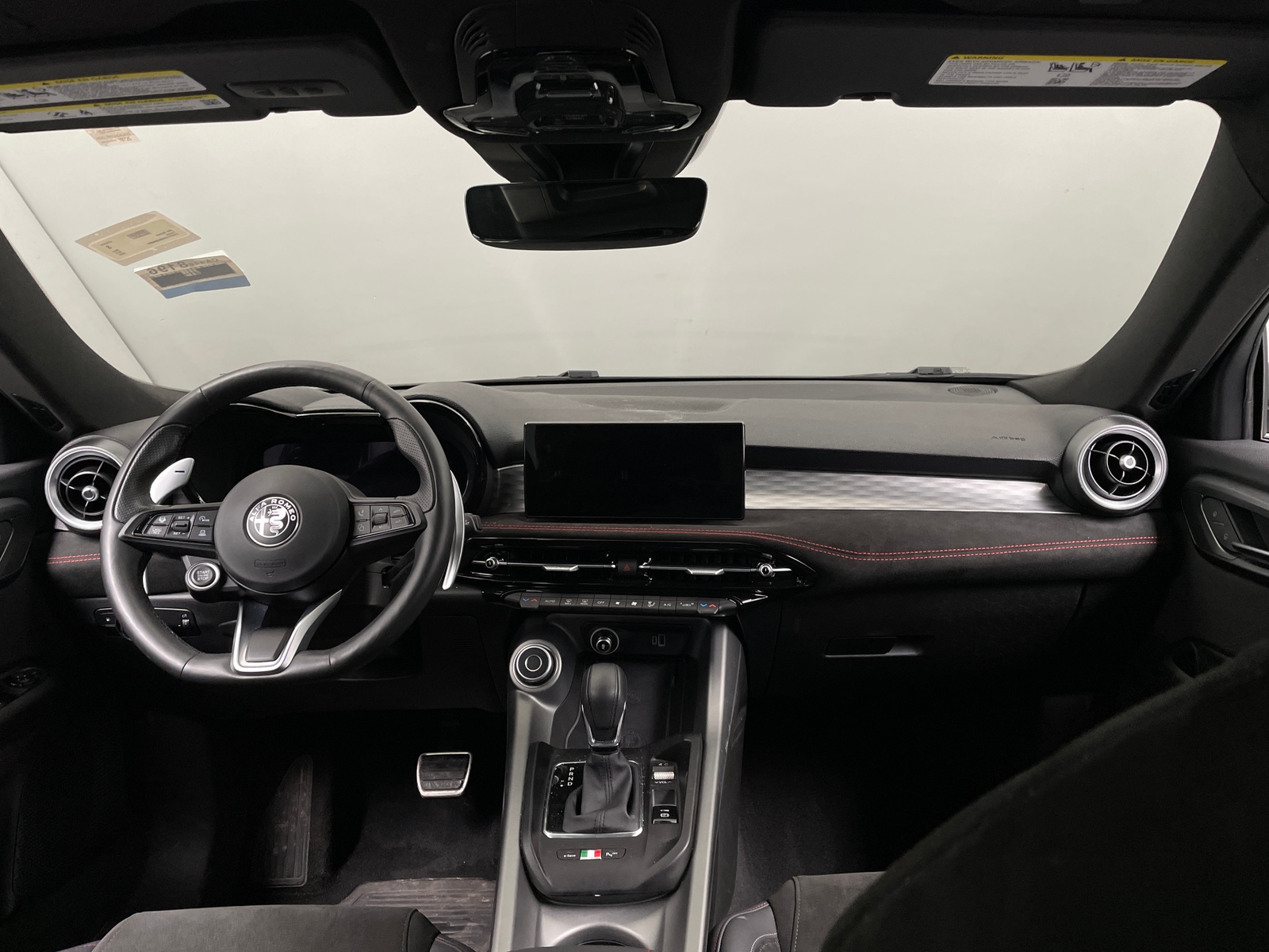 Thumbnail: 2024 Alfa Romeo Tonale - 3