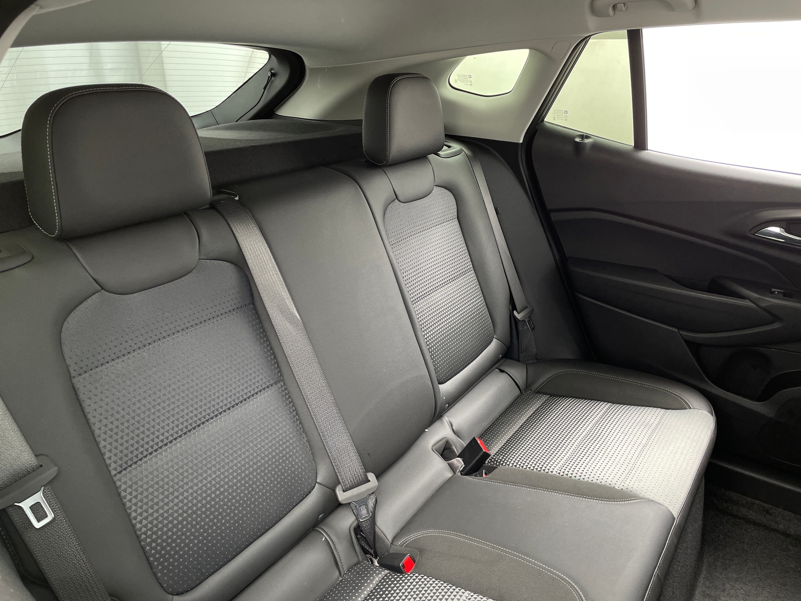 Thumbnail: 2025 Chevrolet Trax - 6