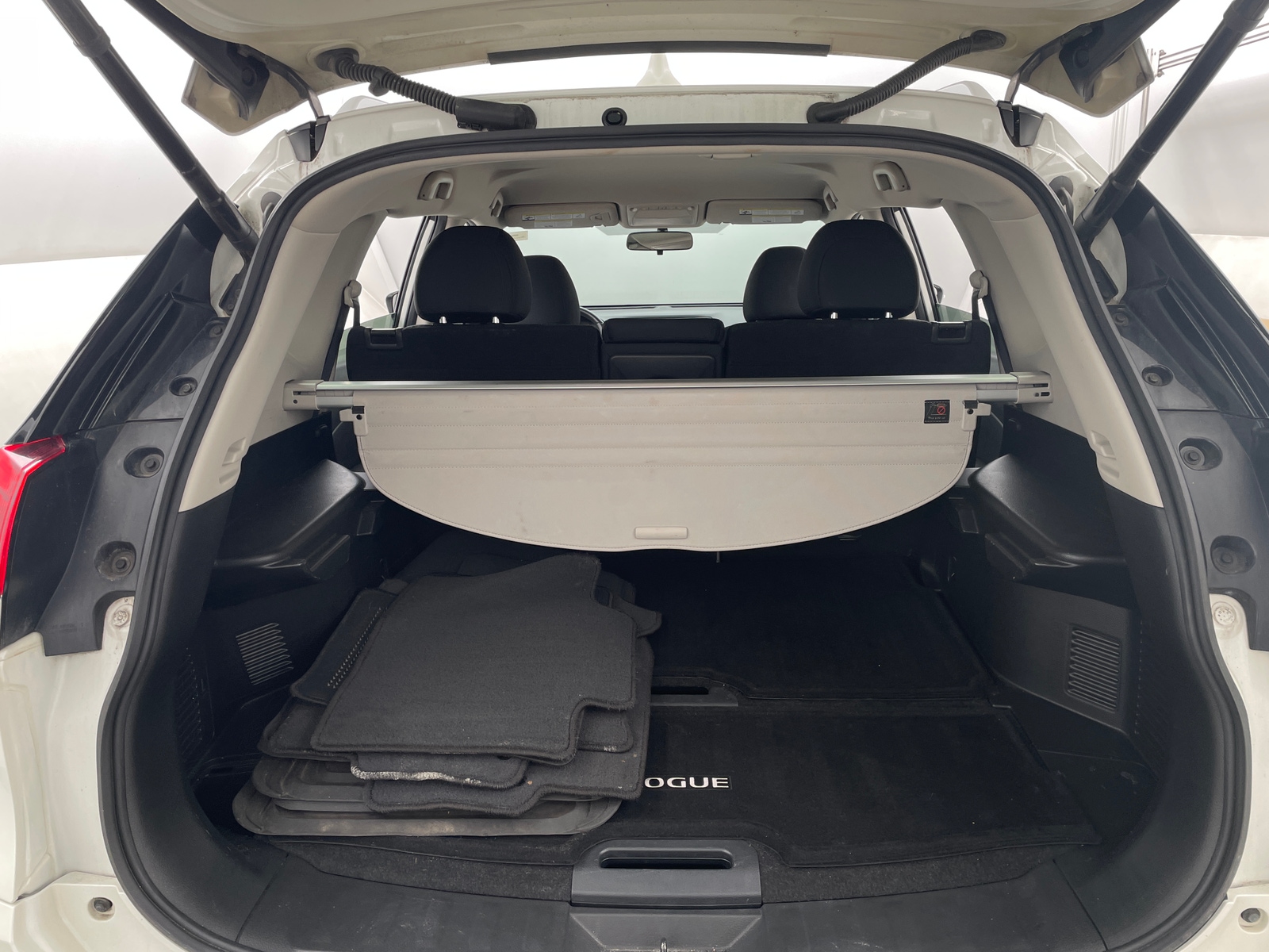 Thumbnail: 2018 Nissan Rogue - 7