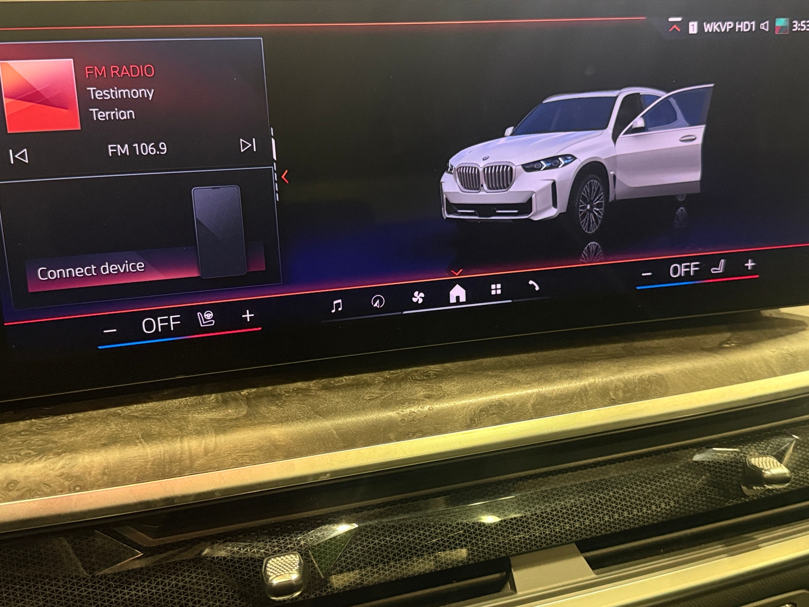 Thumbnail: 2024 BMW X5 - 3