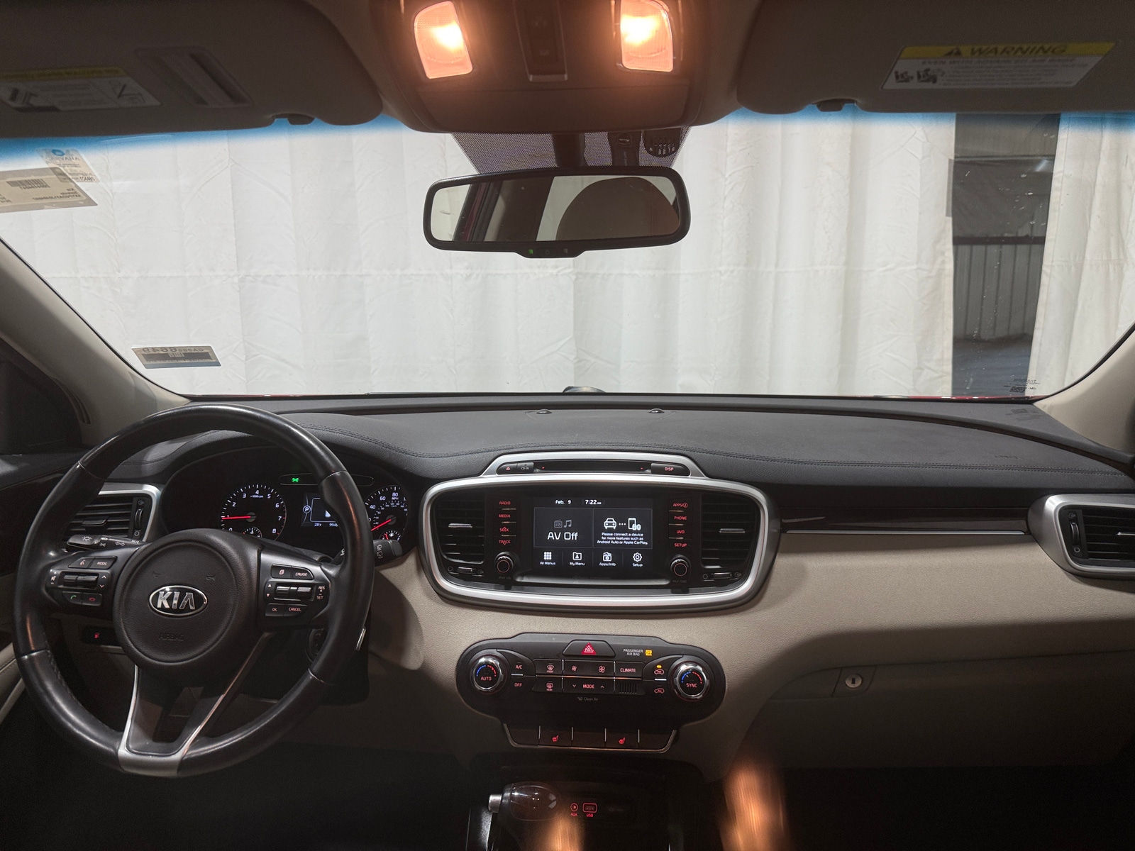 Thumbnail: 2018 Kia Sorento - 3