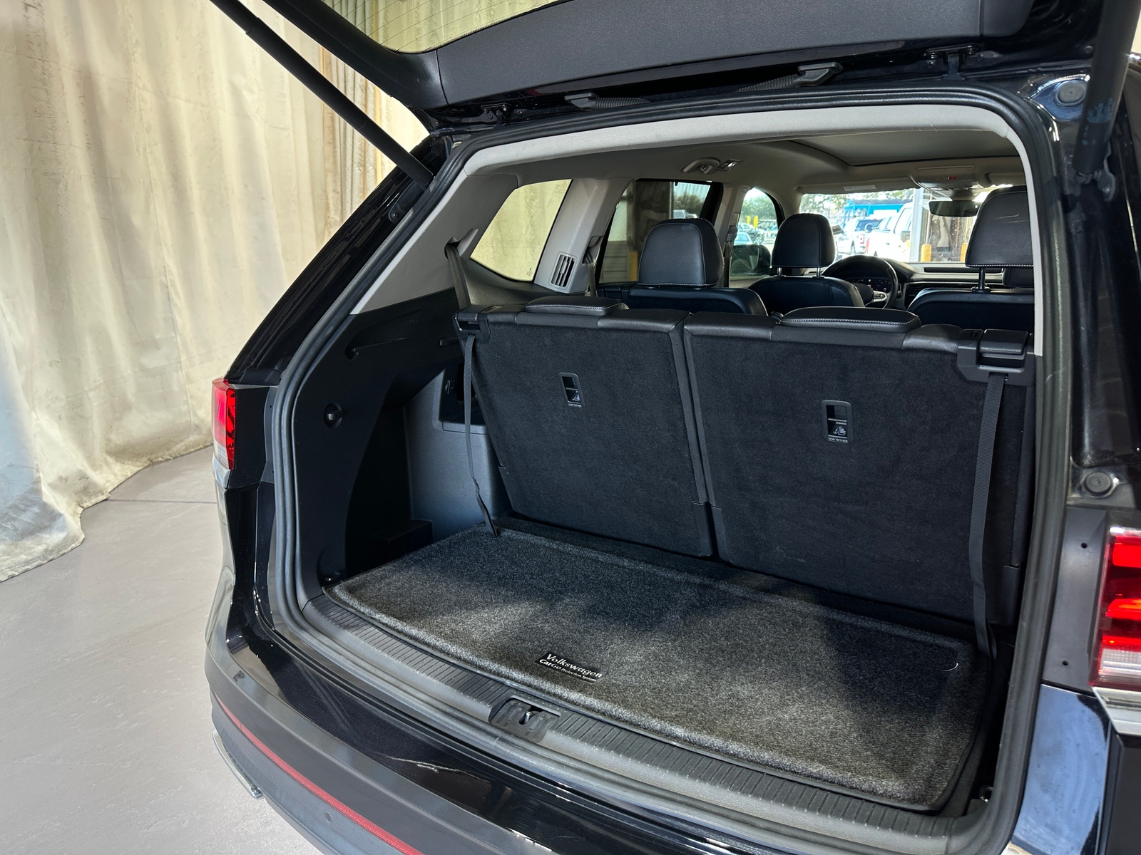 Thumbnail: 2021 Volkswagen Atlas - 6