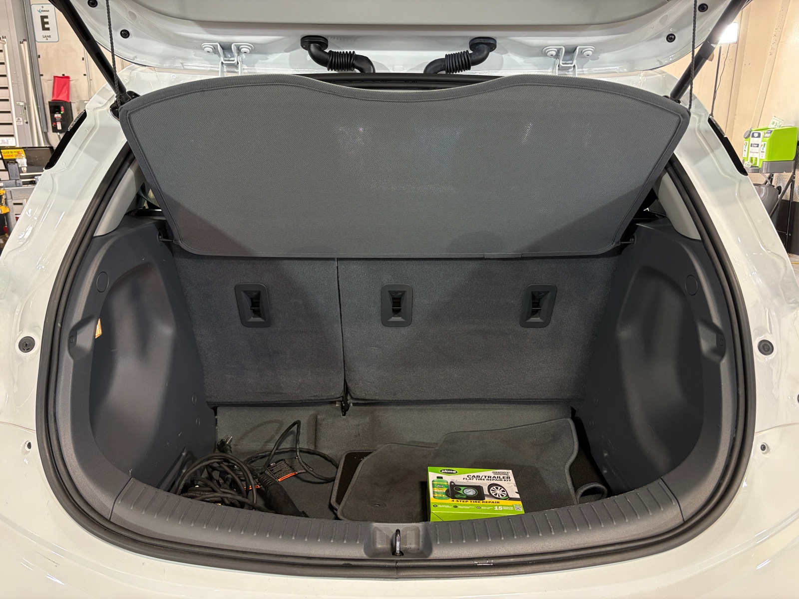 Thumbnail: 2018 Chevrolet Bolt EV - 7