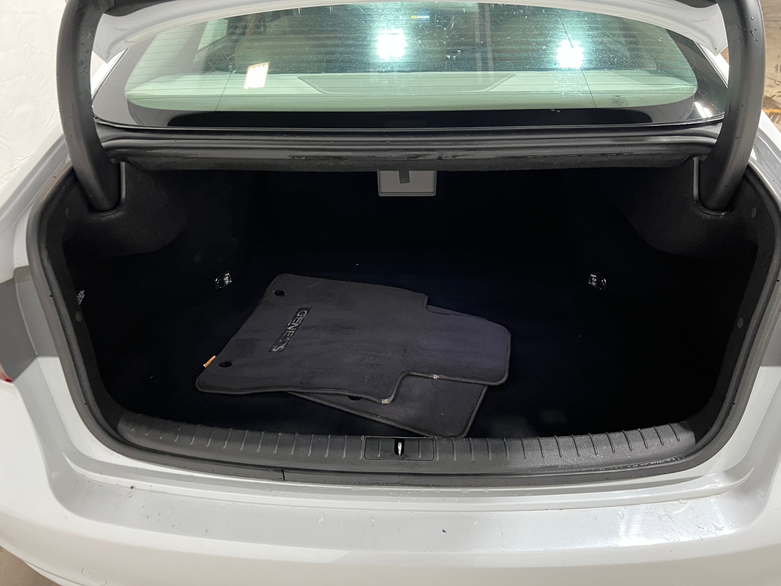 Thumbnail: 2017 Genesis G80 - 6