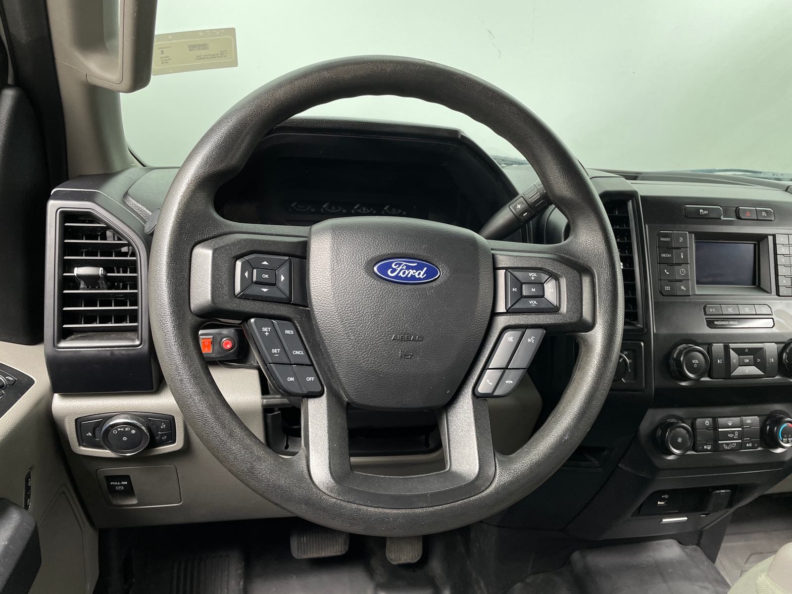 Thumbnail: 2018 Ford Econoline - 5