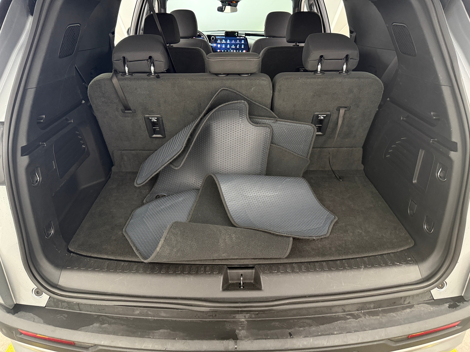 Thumbnail: 2024 Chevrolet Traverse - 7