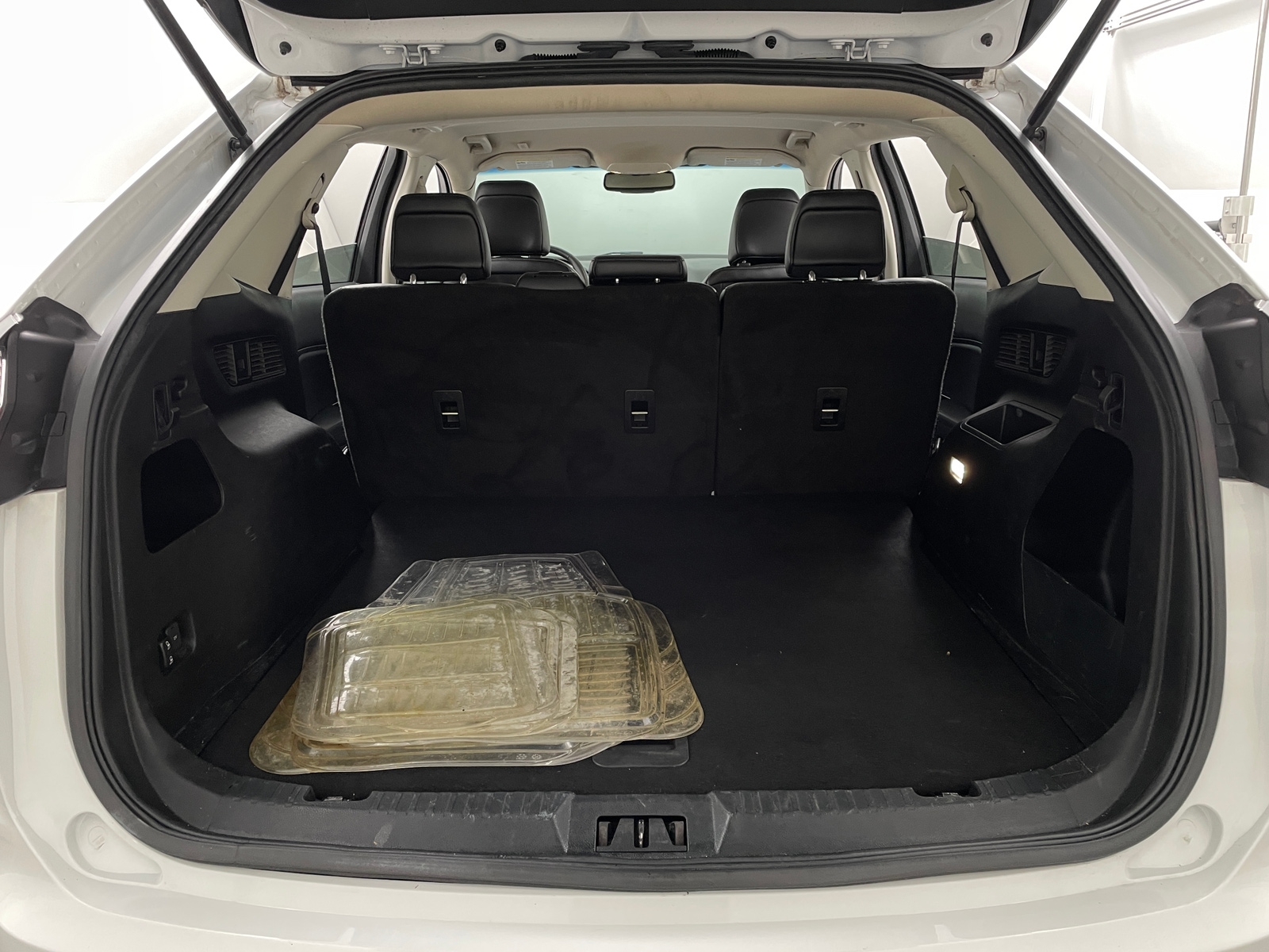 Thumbnail: 2020 Ford Edge - 6