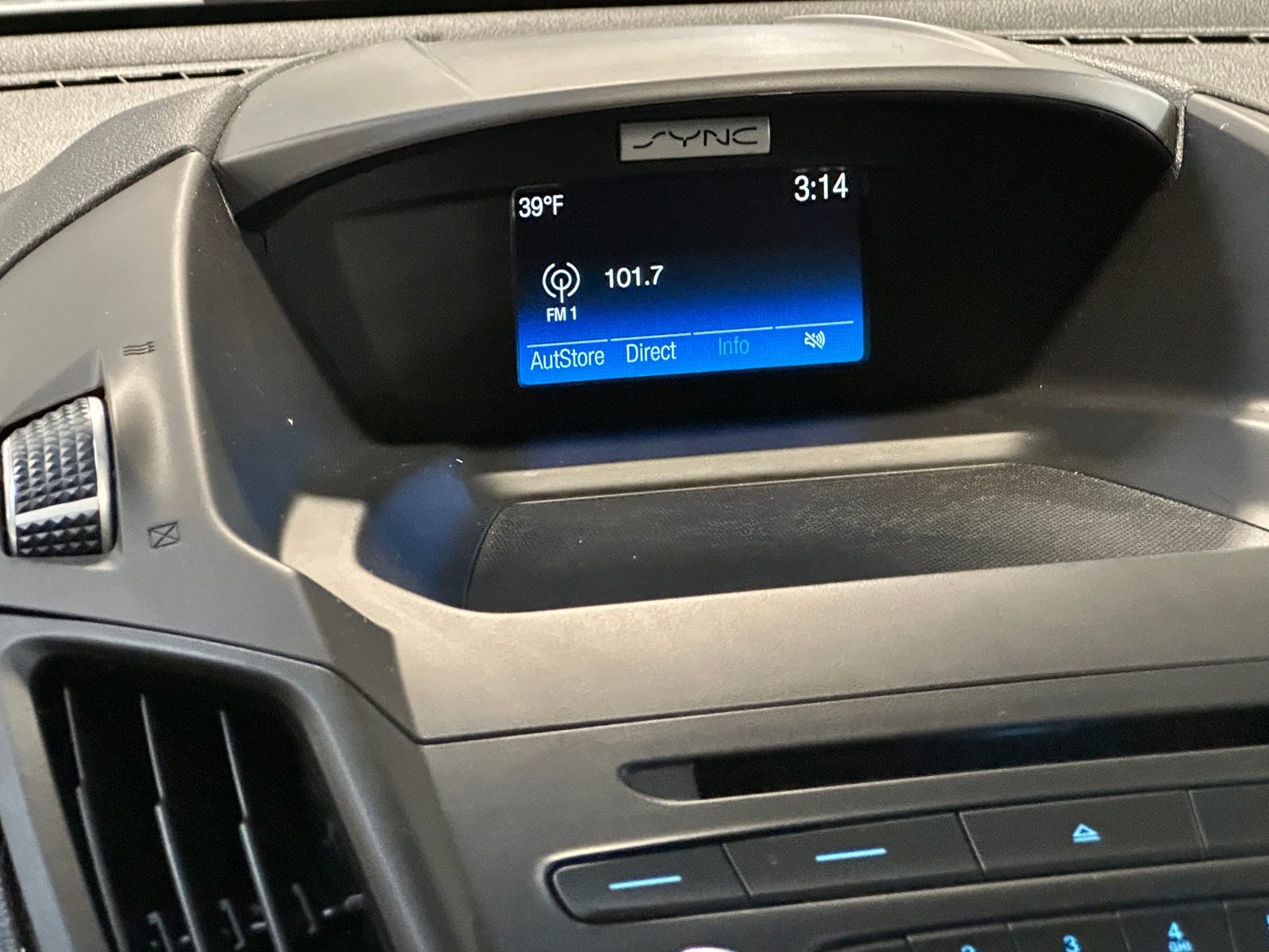 Thumbnail: 2017 Ford Escape - 4